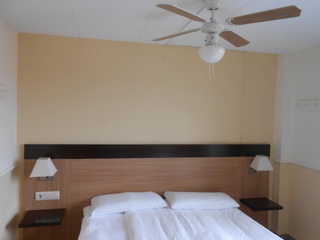 Hotel Marbella Ρόζες Εξωτερικό φωτογραφία